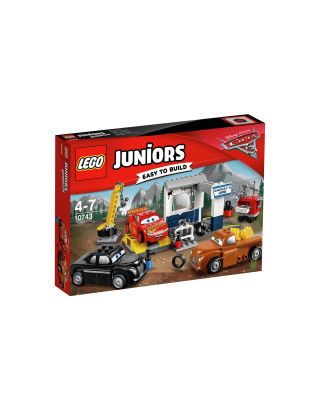 LEGO Juniors Cars Smokeys Garage